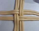 Foto langkah ke 4 dari resep Challah Bread - Braided bread.
