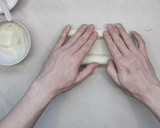 Foto del paso 3 de la receta: Palmeritas caseras con tapas de empanadas!