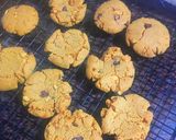 A picture of step 7 of Peanut butter choco chips cookies.