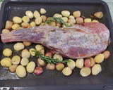 Foto del paso 2 de la receta: Paletilla de cordero al horno