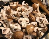 Betyáros-gombás húsgomboc recept fázis 4 fotója