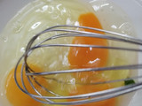 Omelette de huevos con champiñones