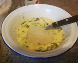 Foto del paso 4 de la receta: Tortilla diferente con queso Griego