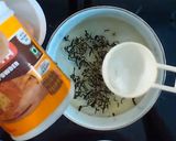 A picture of step 3 of Onion Chai.