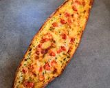 Une image de l'étape 5 de Baguette bâteau courgette, tomates cerises et babybel.