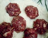 A picture of step 1 of Meat ball sauce.
