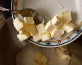 Foto del passaggio 6 della ricetta Sbriciolata integrale con noci e confettura di fichi