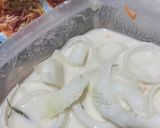 Foto langkah ke 2 dari resep Onion ring 2 bahan, simple n crispy.