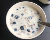 Muesli with blueberries