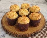Foto langkah ke 6 dari resep Muffin Keju Super Moist (Metode Vla / Tanpa Mixer).