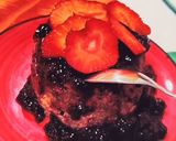 Foto del paso 5 de la receta: Mug cake de chocolate 🍫 y fresa 🍓