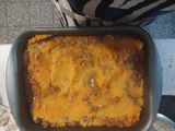 Pastel de carne, puré de boñatos y papas