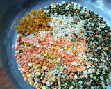 A picture of step 1 of Kevti dal.
