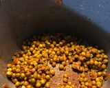 Foto del paso 3 de la receta: Huevos con arvejas salteados en Olla Gm G