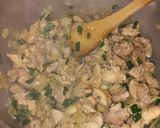 Foto del paso 2 de la receta: Pollo al verdeo