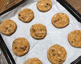 Foto langkah ke 5 dari resep Chewy Chocolate Chip Cookies.