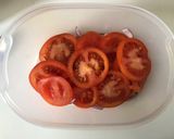 Paradicsom saláta lilahagymával recept fázis 5 fotója
