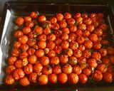 A picture of step 1 of Cherry Tomato Confit.