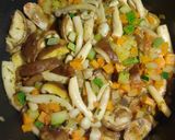 Foto del paso 3 de la receta: Sopa de setas con fideos