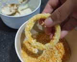 Foto langkah ke 5 dari resep Onion ring kriuk simpel.