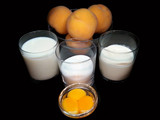 Helado cremoso de melocotón elaborado con robot de cocina M.C.Pl