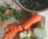 Foto langkah ke 1 dari resep Sayur Celok Manes (Labu Siam, Wortel dan Daun Katuk).