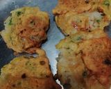 A picture of step 4 of Aloo Bonda.