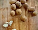 Foto del paso 2 de la receta: Pularda en salsa de setas y sabor Cookpad con patatas baby