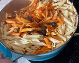 Foto del paso 7 de la receta: Salsa de berenjenas, aceitunas y albahaca para pasta