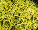 Foto del paso 3 de la receta: Pasta verde con salteado de pollo y Cherry asados