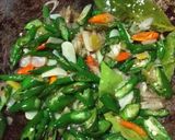 Foto langkah ke 3 dari resep Tongkol cabe ijo.