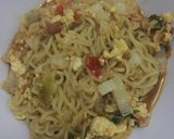 Foto langkah ke 10 dari resep Indomie atraktif.