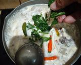 Foto langkah ke 5 dari resep Tom Kha Gai.