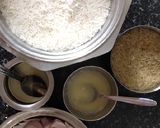 A picture of step 1 of Sindhi pulav.
