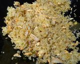 Foto langkah ke 5 dari resep Nasi Goreng Kunyit.