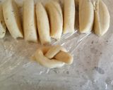 A picture of step 3 of Parmesan bread nibbles.