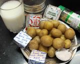 ક્રીમી ચીઝી બેબી પોટેટો ઈન વ્હાઈટ સોસ (Creamy Cheesy Baby Potato In White Sauce Recipe In Gujarati) રેસીપી સ્ટેપ1ફોટો