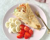 Foto langkah ke 4 dari resep Chicken Tortilla Oat Wrap.