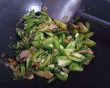 Foto langkah ke 5 dari resep Tumis Tomat Mentah.