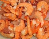 Hình bước làm 2 của món Tôm nấu thịt và hành poiro (Boa-rô)