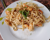 Foto del paso 4 de la receta: Tallarines con gambas al ajillo
