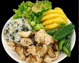 Hình bước làm 5 của món Ức gà xào nấm đông cô tươi - healthy cùng Chin