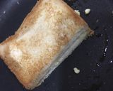 A picture of step 3 of Egg sandwich 🥪.