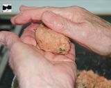 Foto del paso 7 de la receta: Pelotas de Pava y embutido del Campo de Cartagena