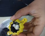 A picture of step 3 of Oreo Modak.