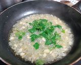 Foto del paso 1 de la receta: Almejas al vino blanco con cebolla y ajo