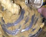 Foto langkah ke 2 dari resep Semprit Celup Coklat.