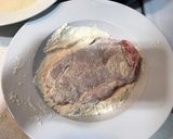 Foto del paso 2 de la receta: Frita de cerdo con huevos(Katsu-don)
