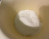 Une image de l'étape 5 de Clafoutis à la rhubarbe et vanille.