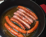Foto del paso 1 de la receta: Rösti de papas con Salchichas y Huevo frito
